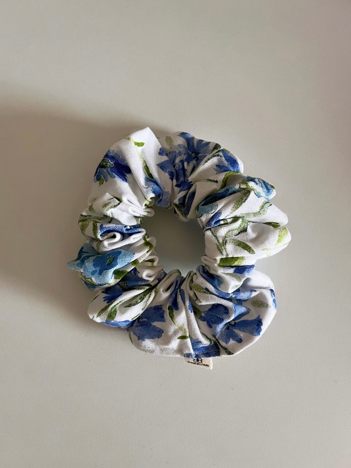 Scrunchie fiori azzurri