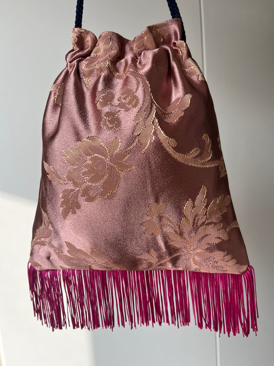 Borsetta a sacchetto con frange nr. 1