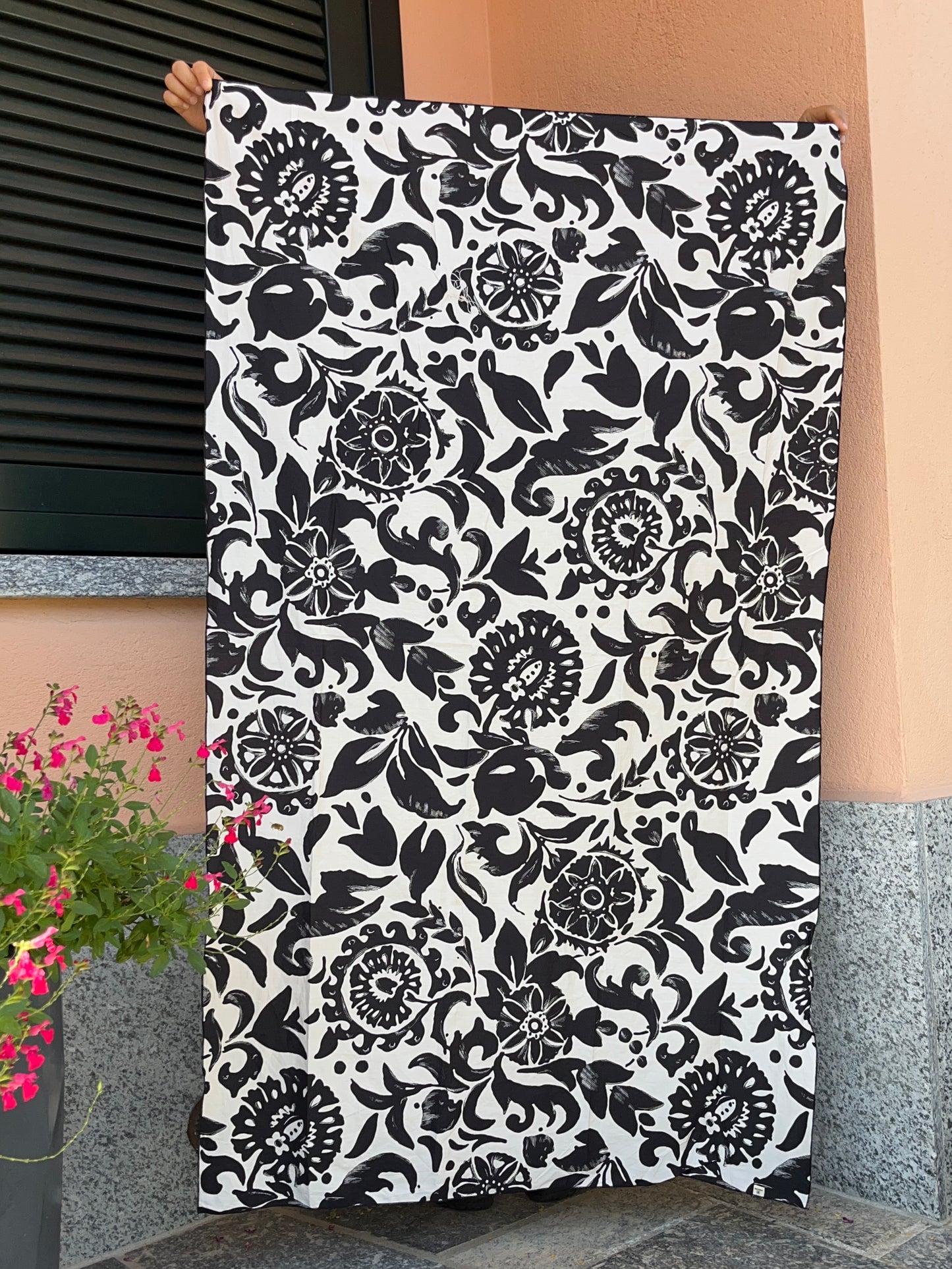Pareo fantasia mix bianco/nero