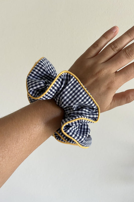 Scrunchie quadretti blu/bianco + piping giallo