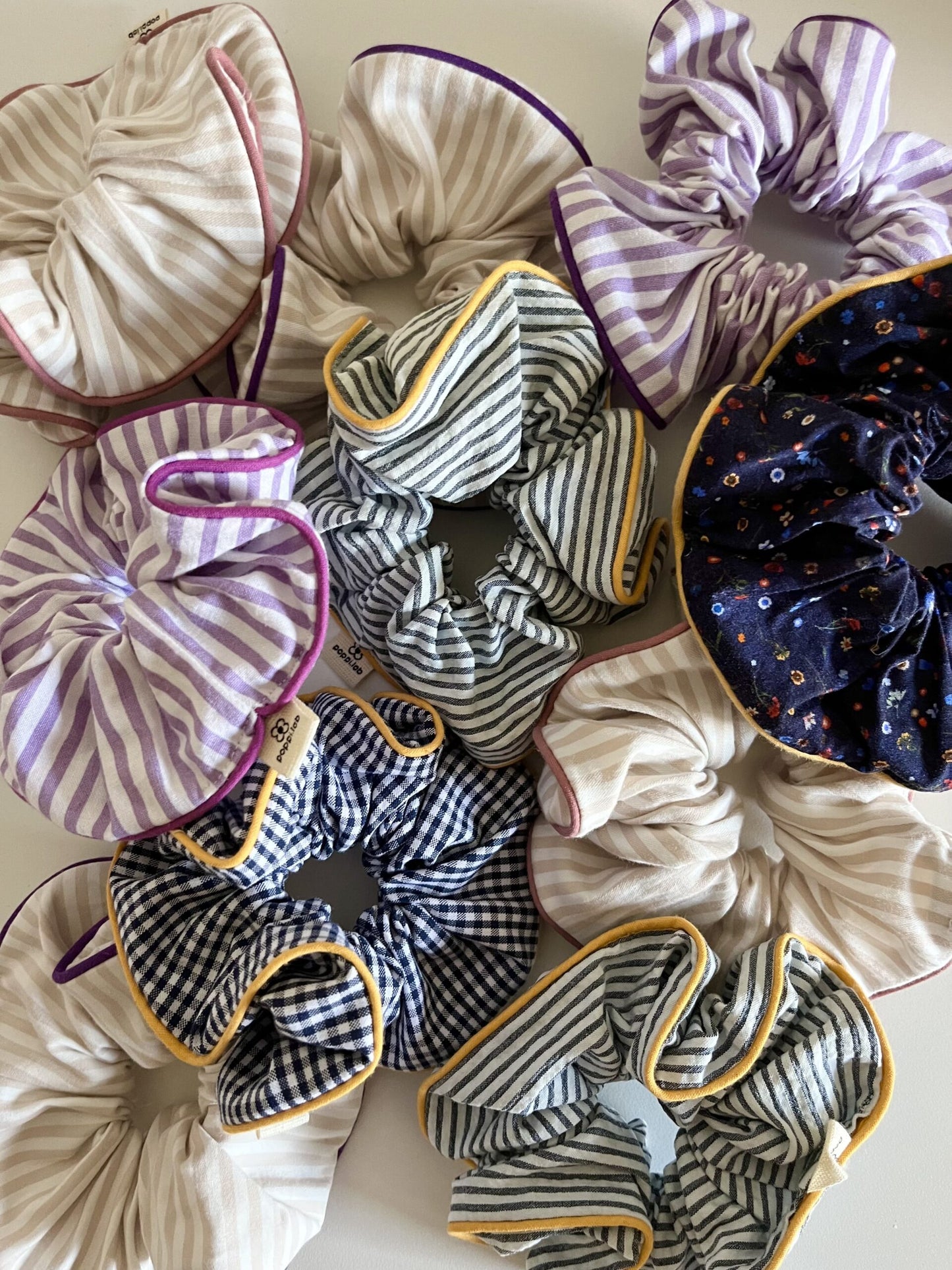 Scrunchie righe lilla/bianco + piping viola