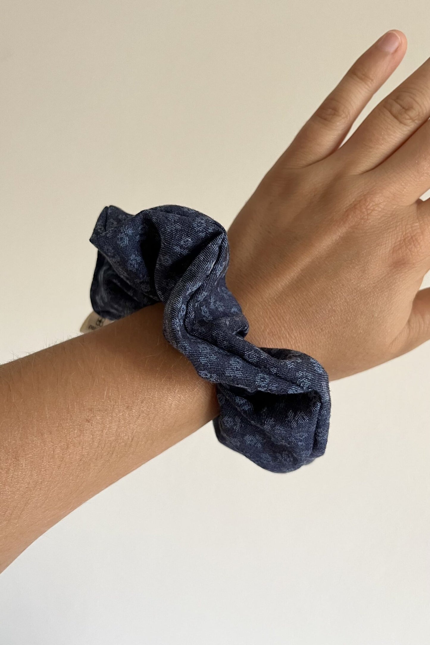 Scrunchie blu fantasia fiorellini