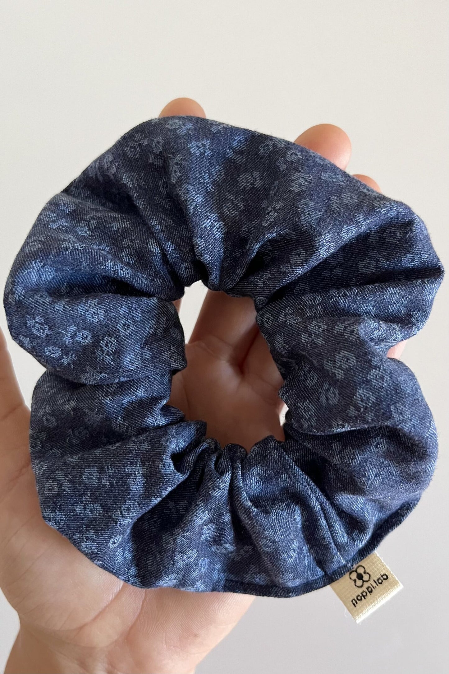 Scrunchie blu fantasia fiorellini