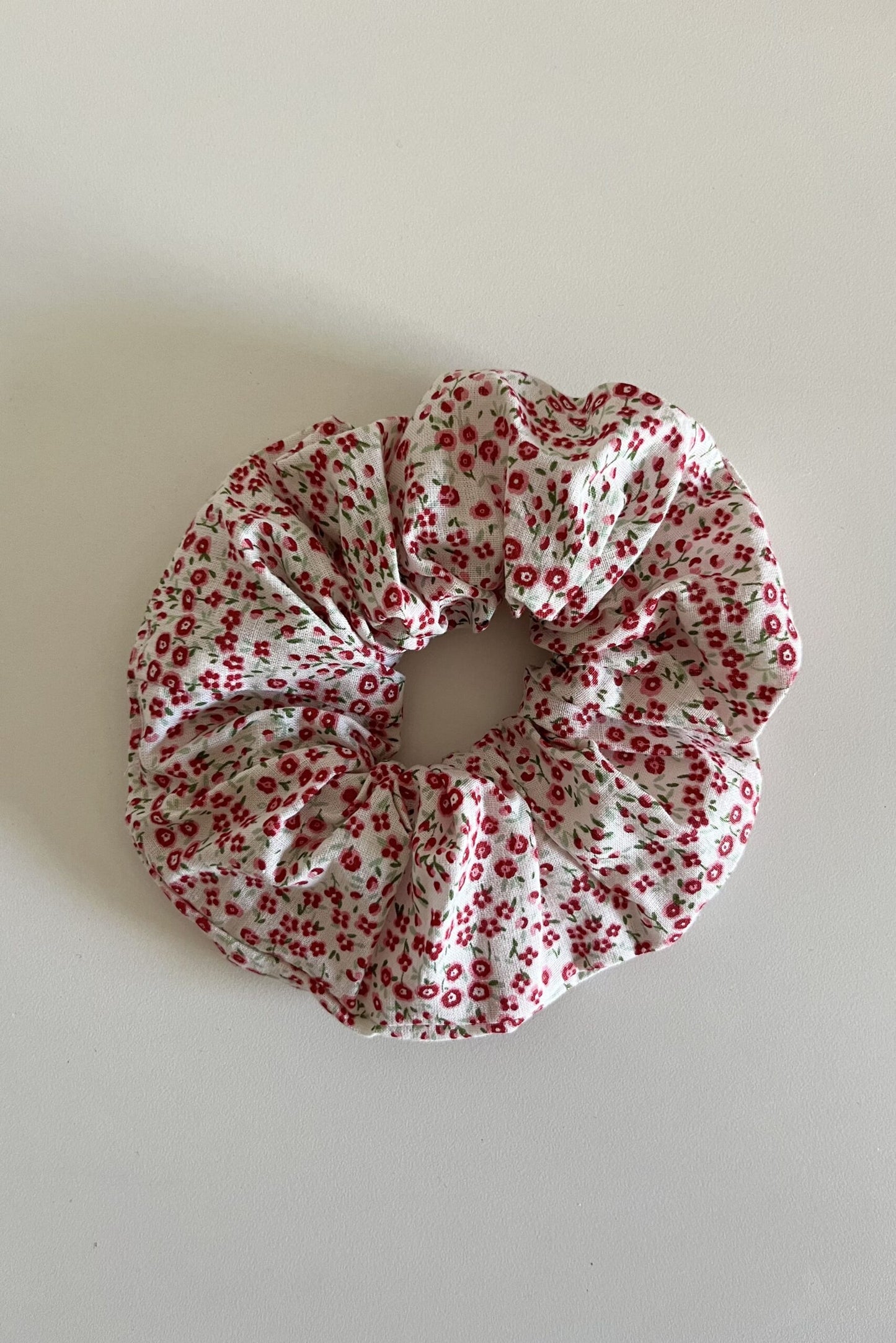 Scrunchie fiorellini rossi