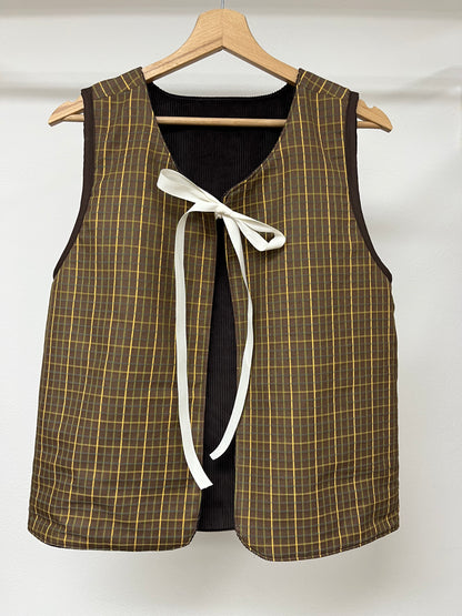 Gilet velluto marrone con fiocco