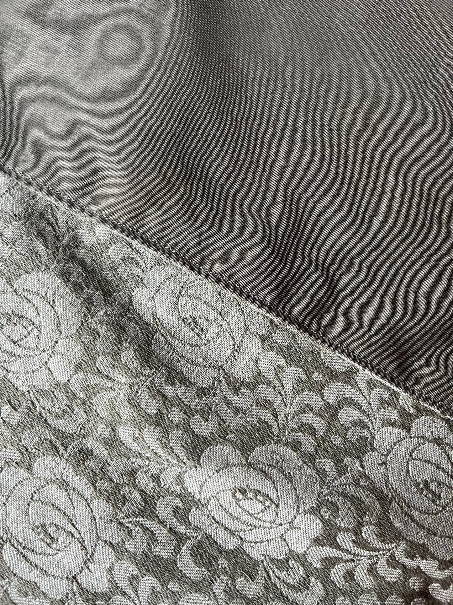 Gilet cotone a fiori con fiocco