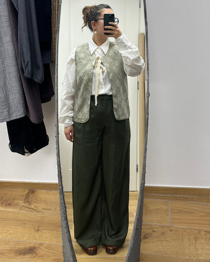 Gilet cotone a fiori con fiocco