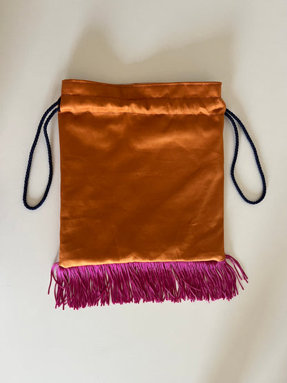 Borsetta a sacchetto con frange nr. 2