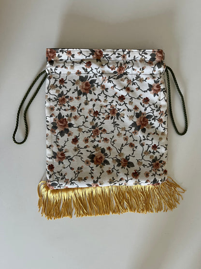 Borsetta a sacchetto con frange nr. 4