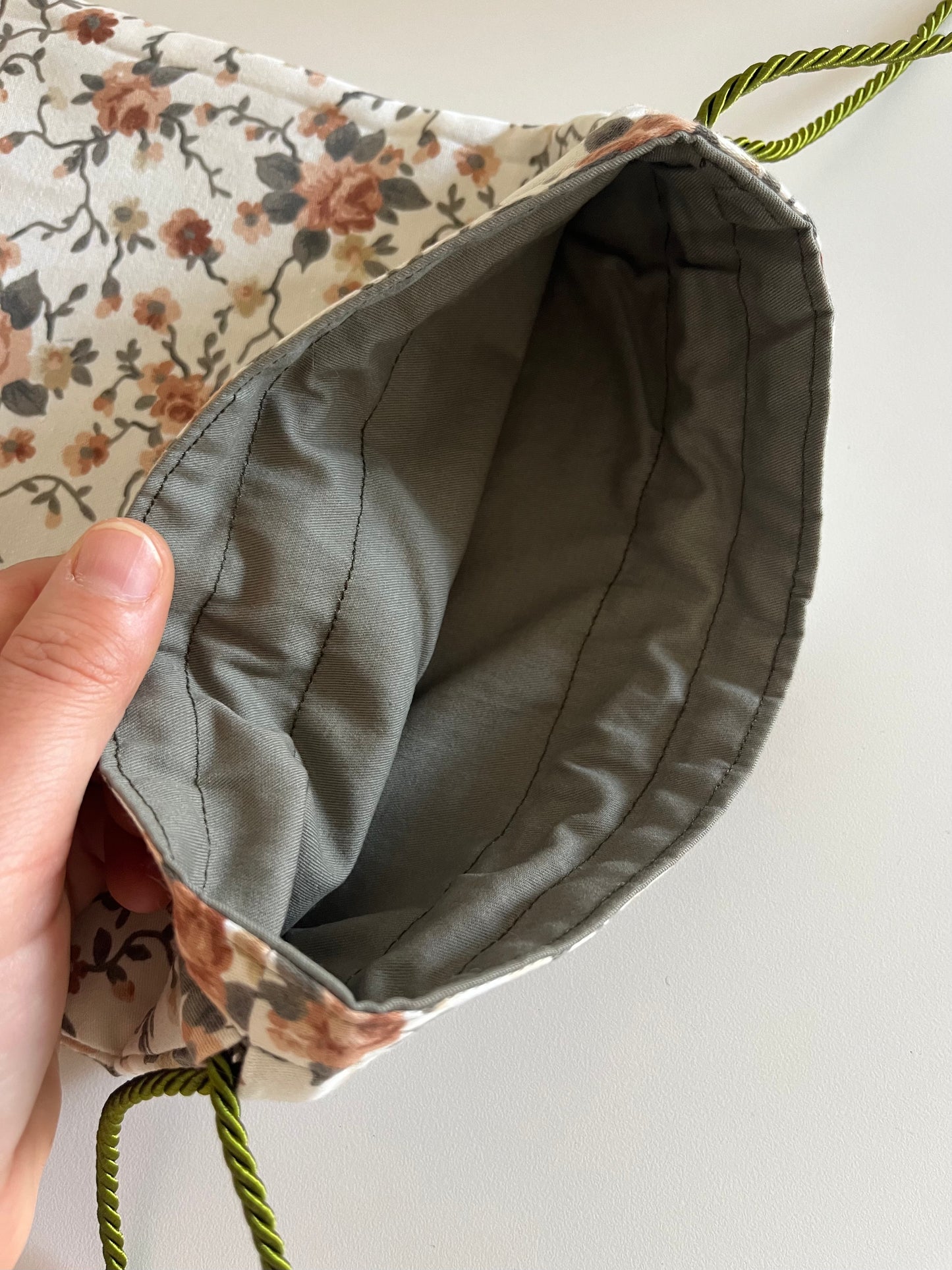 Borsetta a sacchetto con frange nr. 4