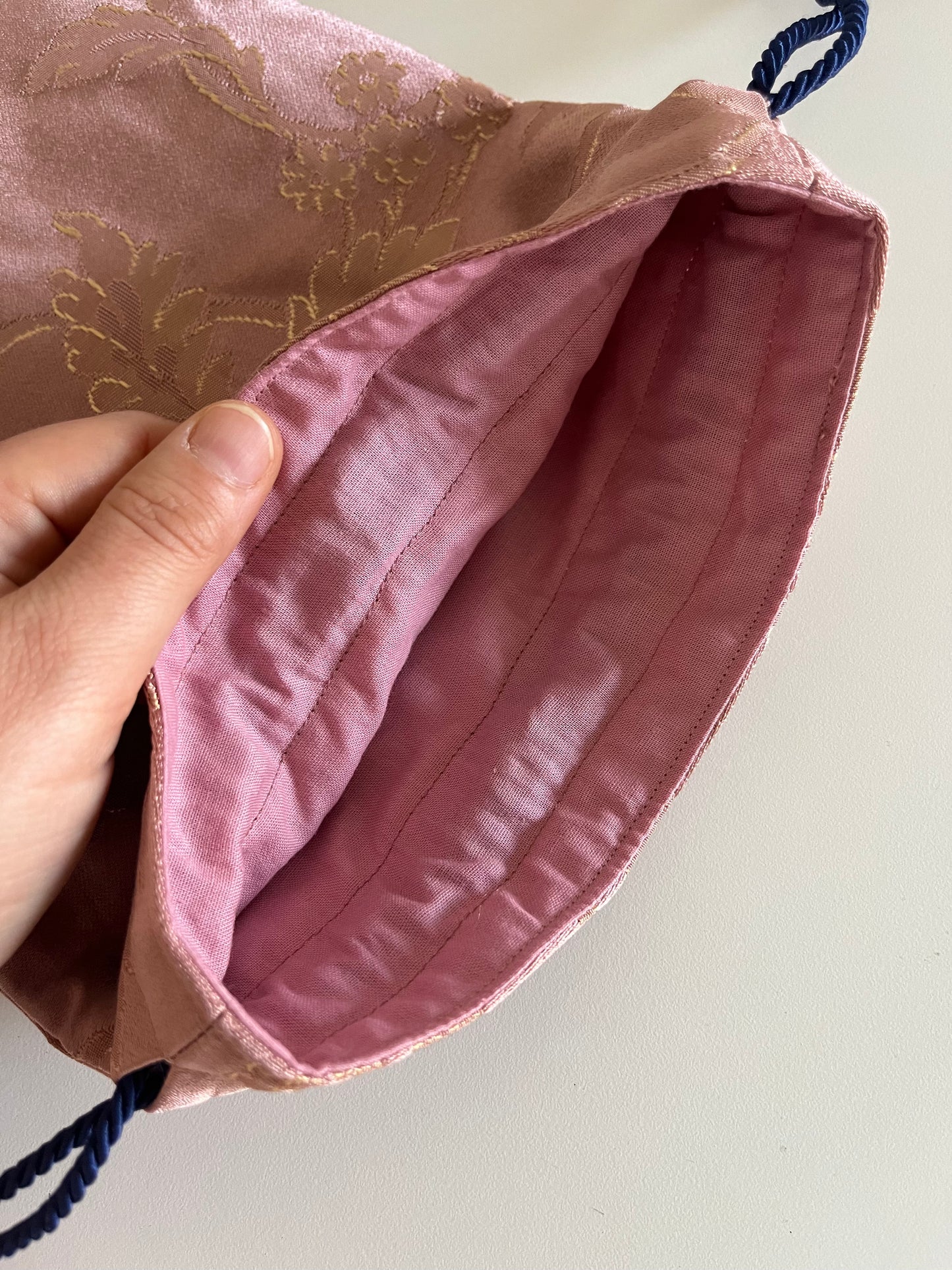 Borsetta a sacchetto con frange nr. 1