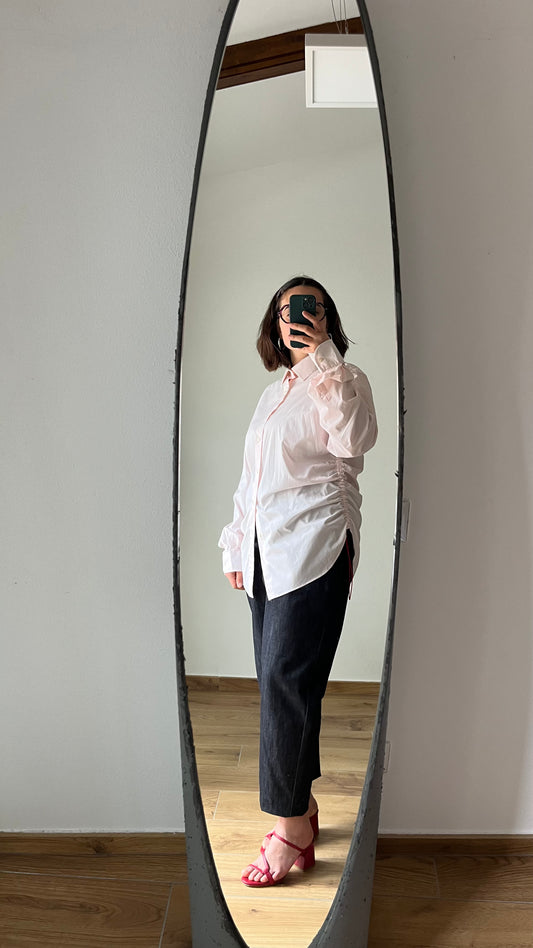 Camicia rosa + elastico rosso