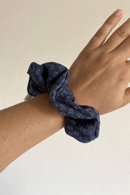 Scrunchie blu fantasia fiorellini