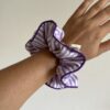 Scrunchie righe lilla/bianco + piping viola - immagine 2