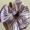 Scrunchie righe lilla/bianco + piping viola - immagine 3